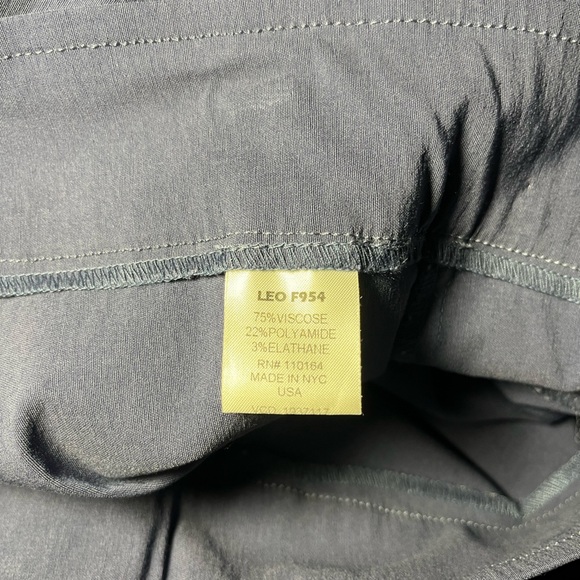 Avenue Montaigne Leo Signature in Gray Size 6 - Picture 6 of 7